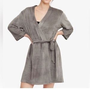 Splendid Knit Robe Size S/m PlumTie Belt Half Sleeve Super Soft NWT in packaging